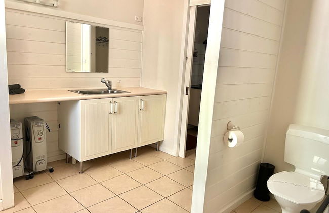 The Black Sparrow - Photo 55