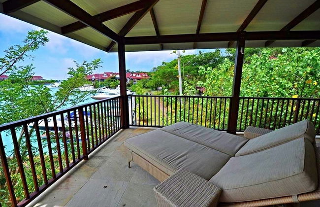 Eden Island, Beach front, Luxury, 3 Bed Ensuite, WiFi - Photo 35