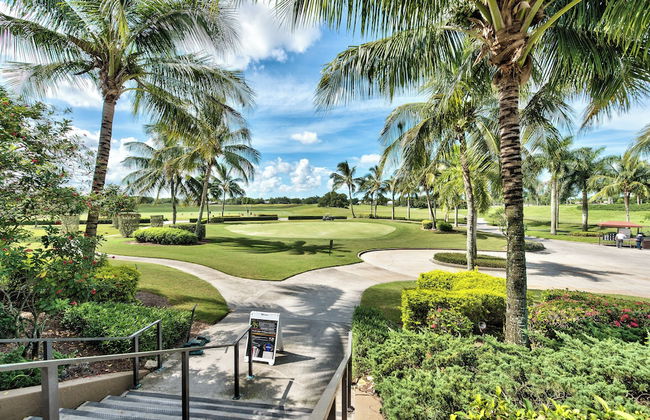 Catina Vacation Rental: Bright 2-BR Condo with Lake Views. Located in Lely Resort with Pool, Hot Tub, and Golf Access. Ideal for Golfers and Beachgoers, Minutes from Naples and Marco Island - Foto 27