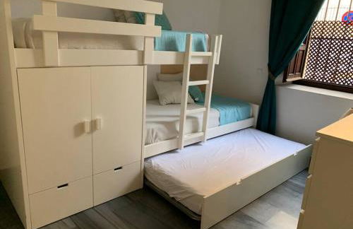 BEAUTIFUL SILENT APARTMENT Private Parking - Foto 12