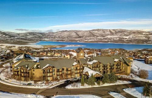 Top Floor Deer Valley Gondola Lakefront Condo- Great views - Photo 30