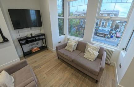 2 bed flat, sleeps 8, driveway, 5 Mins to Brixton - Foto 54
