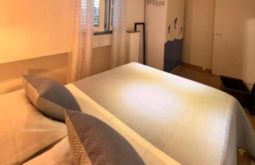 Beachfront Apartment Live - Photo 40