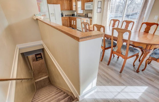 Pet-friendly 4 BR Family Stay Near Downtown - Foto 17