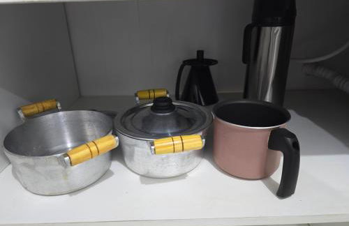 Flat completo a 5 minutos apé de mercado, farmácia - Foto 16