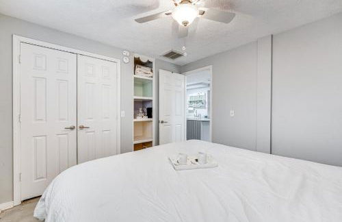 Missouri Couples Retreat Shouse with Patio, Yard - Foto 16