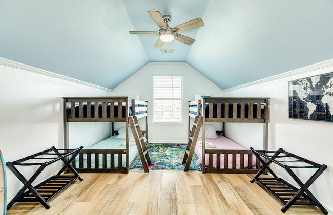 Backyard Oasis Hot Tub and 2 Shaded Decks - Foto 40