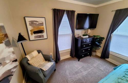 Downtown Kzoo with 3rd Floor Arcade Room - Foto 8