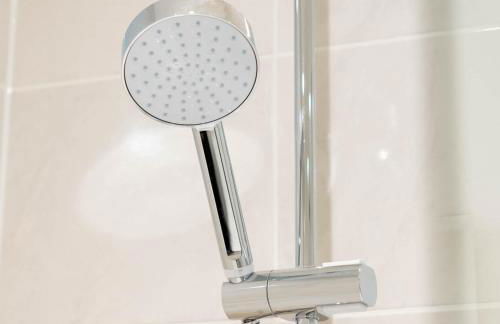 Stylish Apartment - Selly Oak - Fast Wi-Fi - Parking 20CC - Foto 35