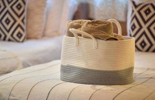 Luxury Wood Lodge with sauna, log burner & private woodland garden - Wnion Wood Lodge - Foto 23