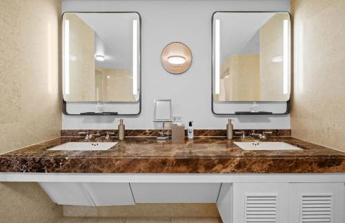 Oceanfront Ritz-Carlton 1 Bedroom Luxury Residence - Foto 16