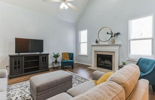 Quaint homey cottage style home in Harvest - Photo 10