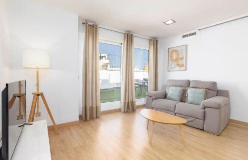 Travel Habitat - Ático Centro - Photo 13