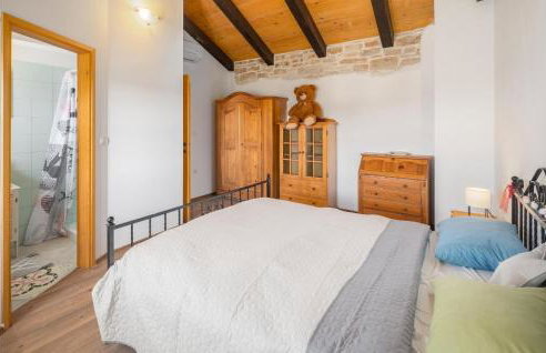 3 Bedroom Lovely Home In Sorici - Photo 21