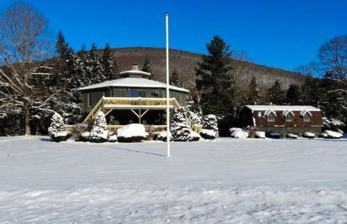 Upscale Rustic Cabin Surrounded by Spacious Pennsylvania Countryside near Pine Creek Gorge - Foto 18