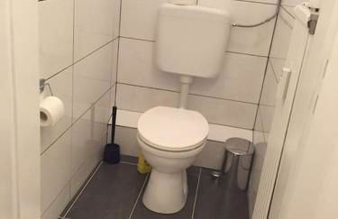 Apartment City Süd- 5 Zimmer_15 Personen _ Komplett_eingerichtet - Foto 11