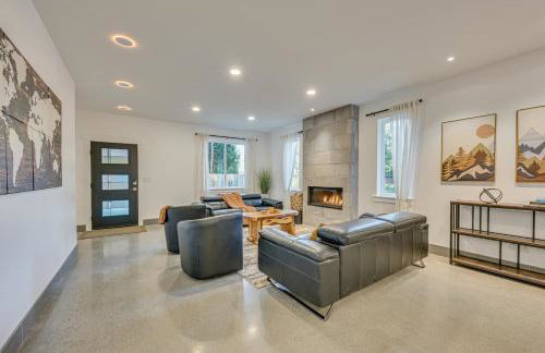 Waterfront Patio! Stylish Family Home in Everett - Photo 6