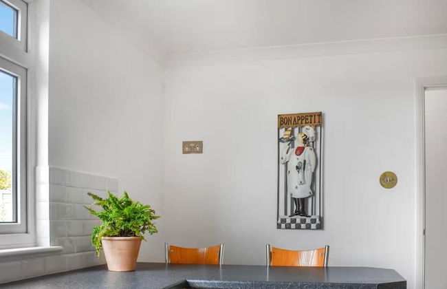 The Hideaway - Spacious 3 Bedroom Apartment - Foto 10