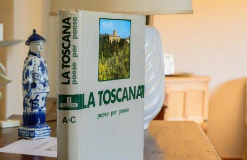 Villa panoramica con Jacuzzi privata tra Firenze & Lucca ,3 camere, 4 bagni - Foto 61