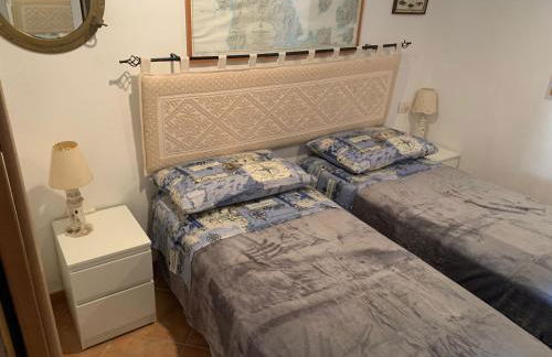 CASA MUGHETTO R5055 WiFi, seafront, private sea access, swimming pool - Foto 17