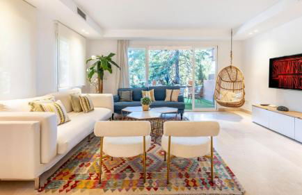 VACATION MARBELLA l Golden Mile Oasis l Family friendly l Next to the beach and Puente Romano l 24-7 Security - Foto 5