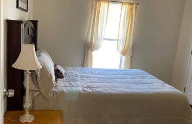 Lake House - Photo 8