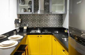 113-Studio Amplo e completo com ar condicionado prox UEL - Foto 1