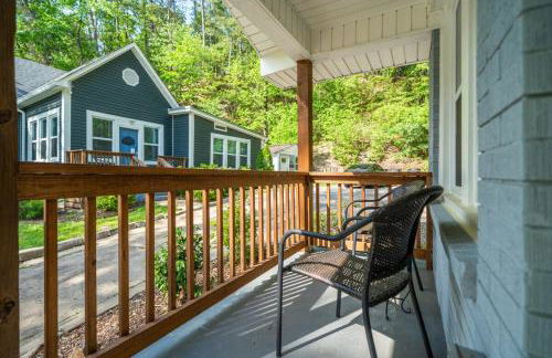 Mountain Bungalow-Walk to Downtown/Biker's Dream! - Foto 38