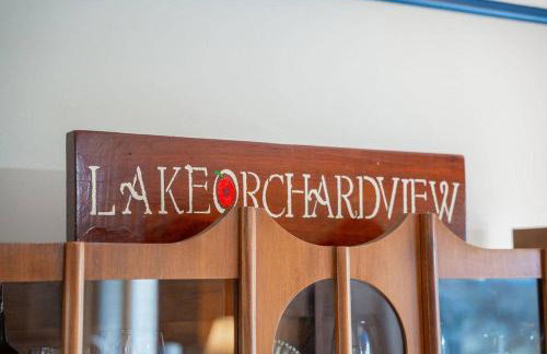 Lake Orchard View- 8 BR with Lake Access and Fire Pit - Foto 12