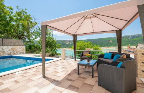 Gorgeous Home In Ricice With Lake View - Foto 5