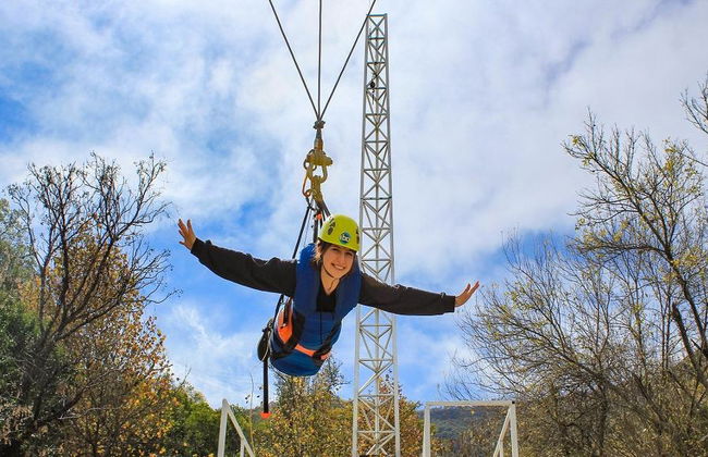Salto pendular en el Parque Ecoturístico Cola de Caballo - Foto 2