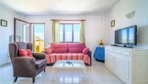 1 Bedroom Lovely Apartment In Denia - Photo 3