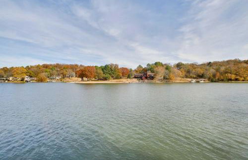 Home in Bella Vista with Deck and Lake Windsor Views! - Foto 3