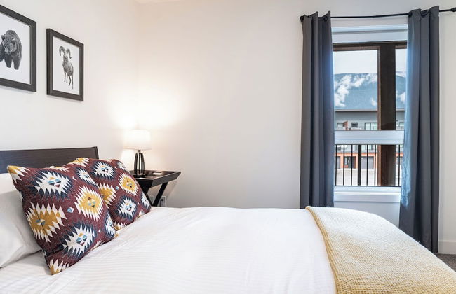 The Mac Shack by Revelstoke Vacations - Photo 2