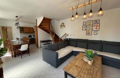 Proche plage, maison de bourg pleine de charme - Foto 18