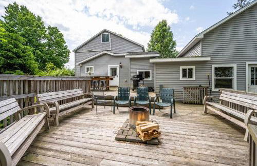 Spacious Home Hot Tub 2 Living Rooms Pets OK - Foto 5