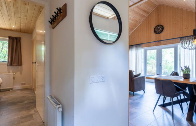 Forest Lodge in Nature With Pond Views - Foto 2