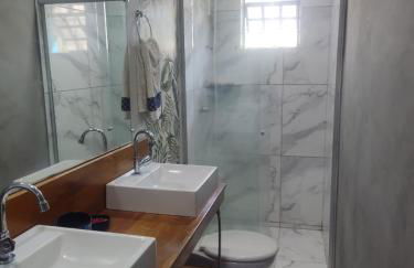 Casa com piscina, área gourmet, Ar condicionado - Foto 5