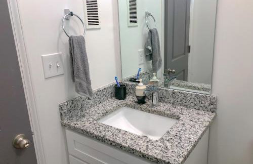 Beautiful Home in Atlanta - Photo 17