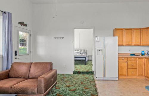 River Views and Fire Pit Cozy Soldotna Apartment! - Foto 7