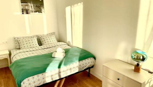 Appartement en résidence calme / Puteaux - La Défense - Foto 4