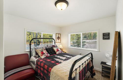 MacArthur Lakefront • Sunroom • Sleeps 6 - Foto 20
