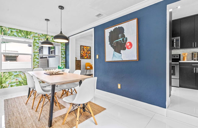 Arthaus- Fully Stocked Kitchen and Fenced Yard - Foto 6