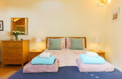 Stunning Old Carthouse with seaview - Photo 11