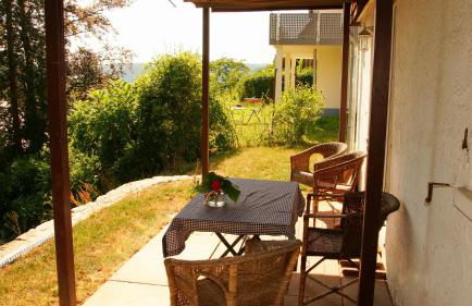 Sonnige 2-Zimmer Wohnung mit Terrasse und Garten - Foto 10