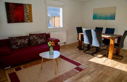 Erholung an den Wasserfällen - Ferienwohnung in Baden-Baden - Stilvolles Apartment mit Terrasse, Parkplatz & ruhiger Lage - Foto 4