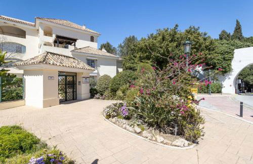 OleHolidays Bahia Marbella Vista Hermosa - Photo 17