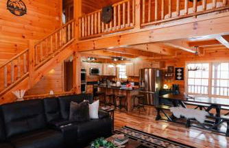 Sleeps 16 Luxury Cabin with Game Room & Hot Tub - Foto 58