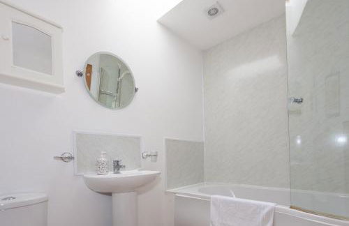 Honeysuckle Cottage at Williamscraig Holiday Cottages - Foto 8