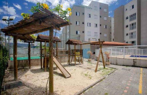 Apto em Ubatuba divisa com a Praia de Itagua e facil acesso as praias fica ao lado do Atacado Tenda na rodovia Rio Santos - Foto 13